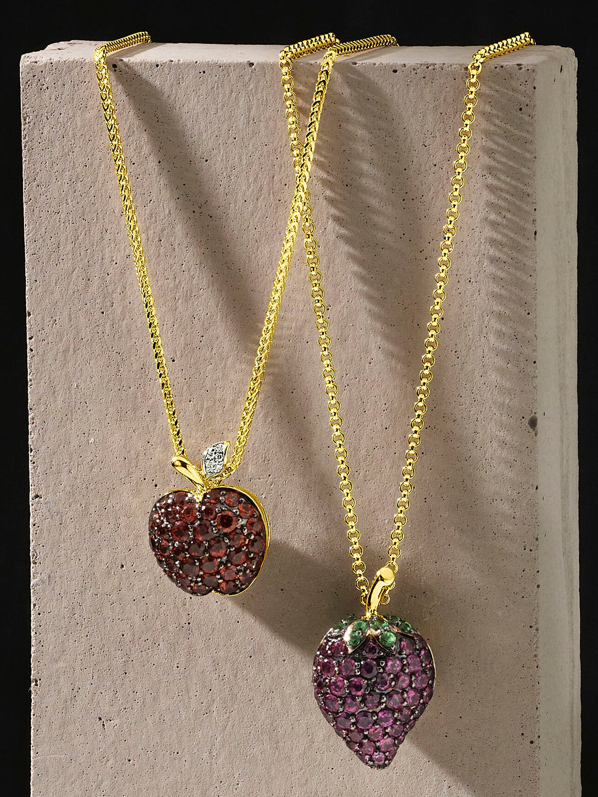 Produktbild von Anhänger Erdbeere